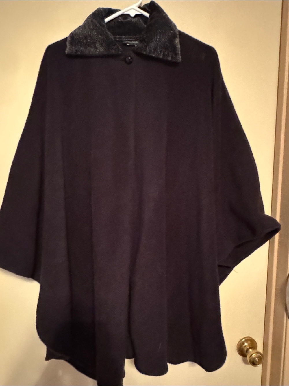Women's Black Fleece Cape Poncho